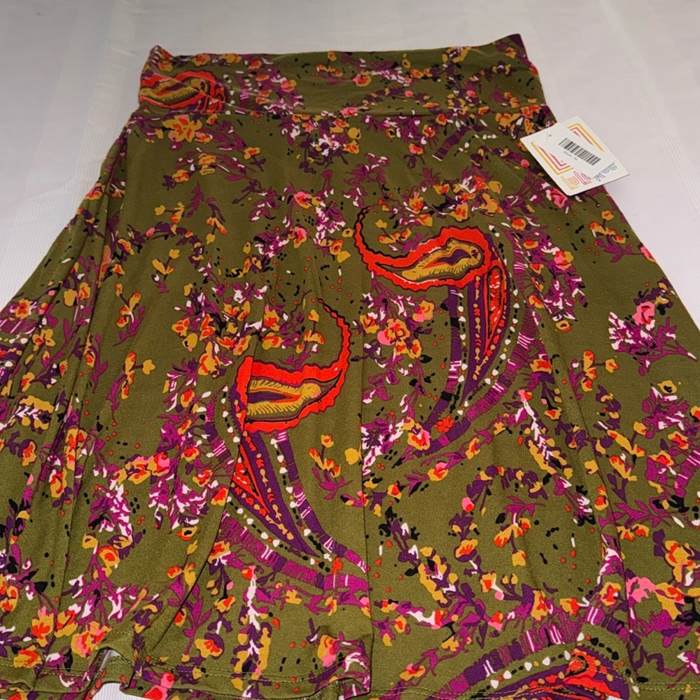 🍁 Lularoe “Azure” skirt purple,orange & green pattern black outline XL FALL